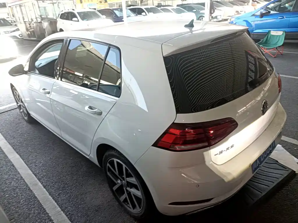 Volkswagen Golf — миниатюра 5