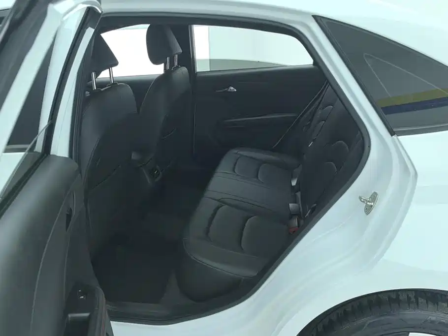 Chevrolet Monza — миниатюра 11