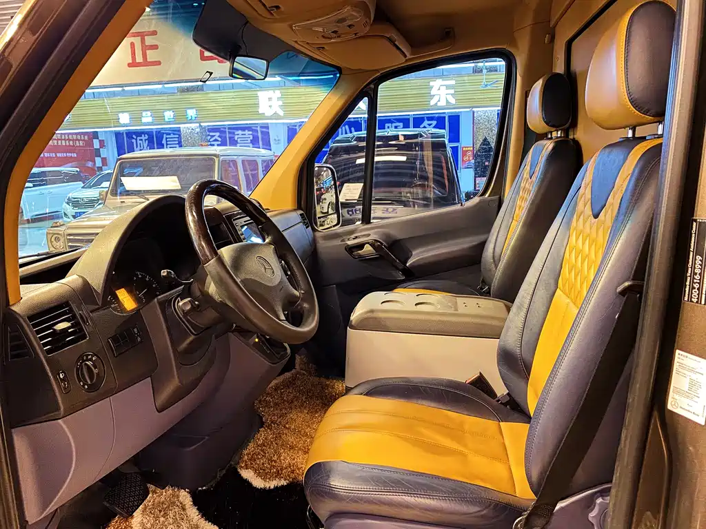 Mercedes-Benz Sprinter 2016 3.5L AT