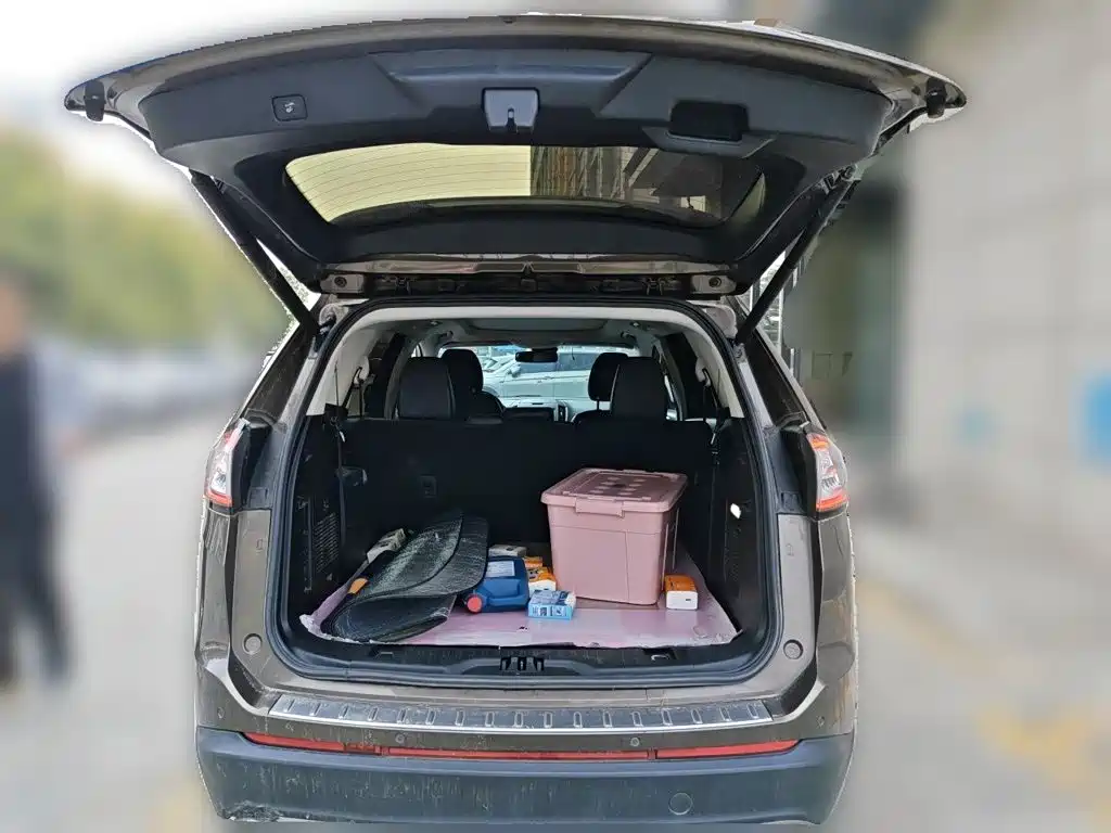 Ford Edge — миниатюра 15
