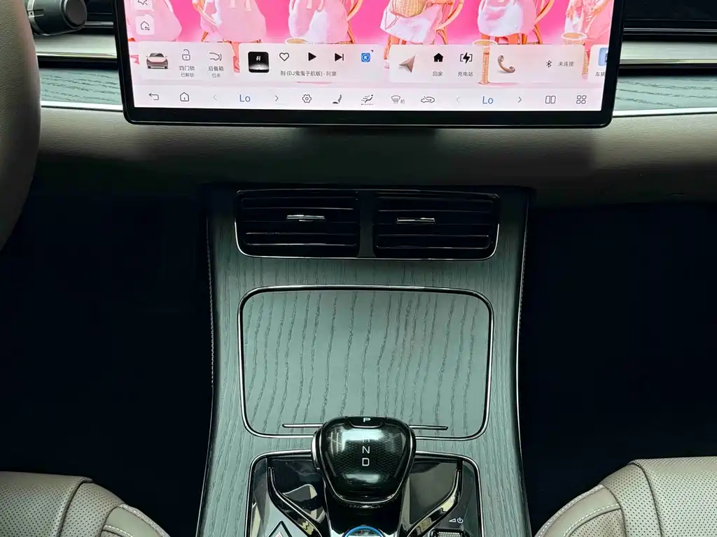 BYD Han 2024 DM-i 121KM Premium