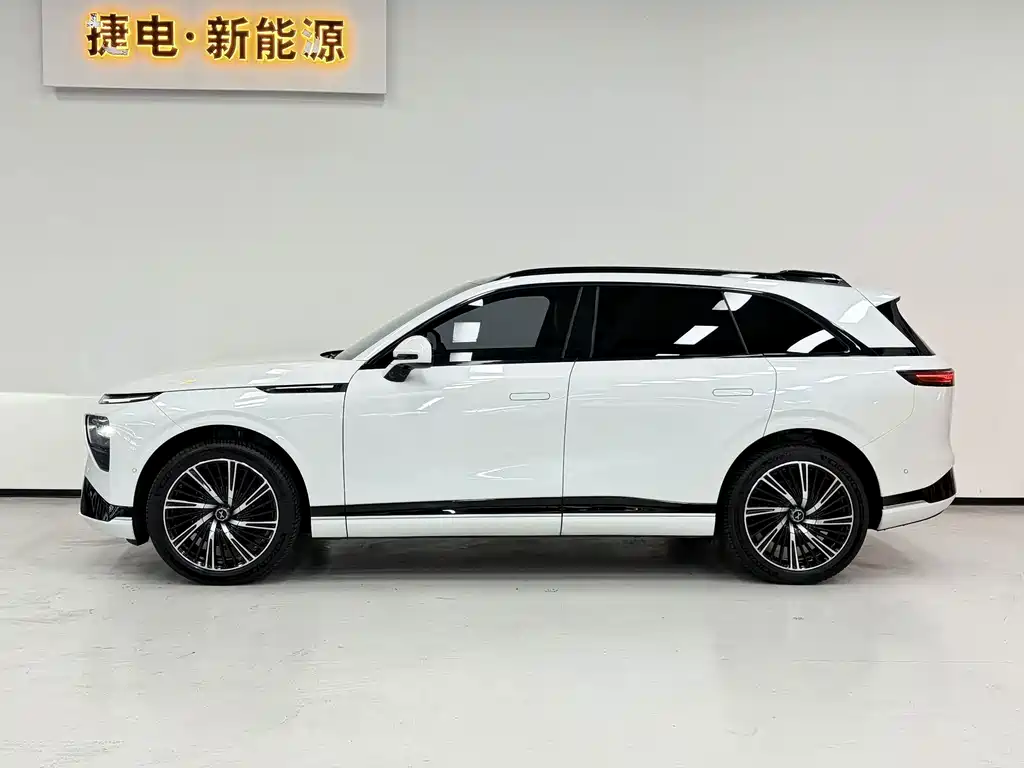 XPeng G9 — миниатюра 3