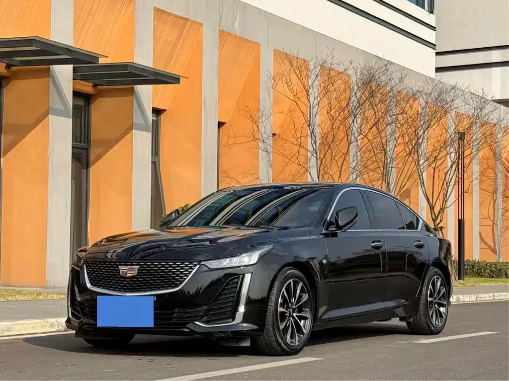 Cadillac CT5 — миниатюра 2