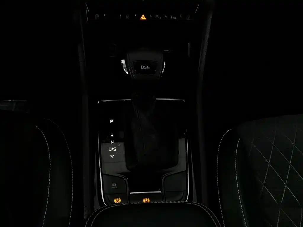Skoda Karoq — миниатюра 13