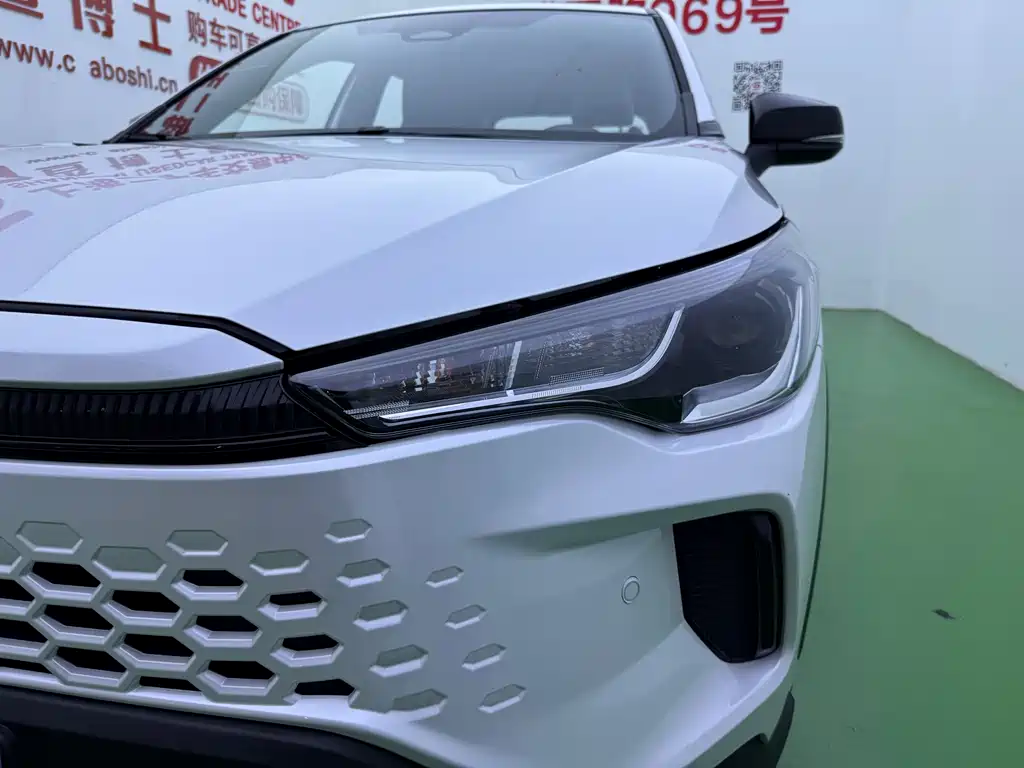 Toyota Corolla Cross — миниатюра 30