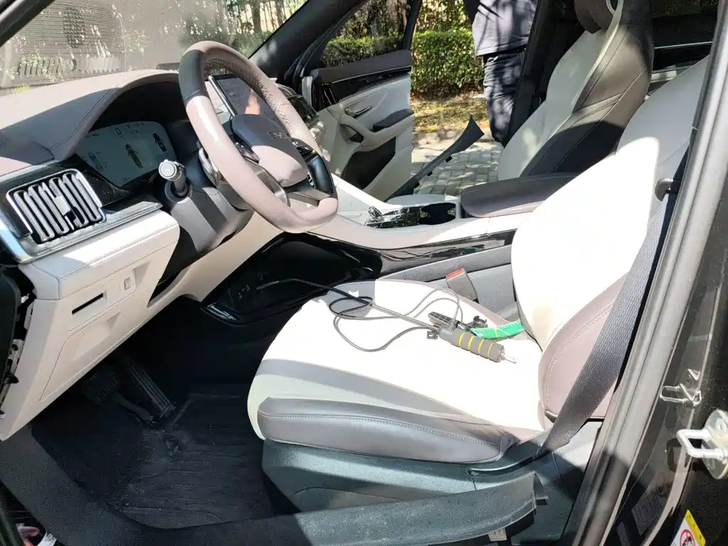BYD PLUS New Energy — миниатюра 16