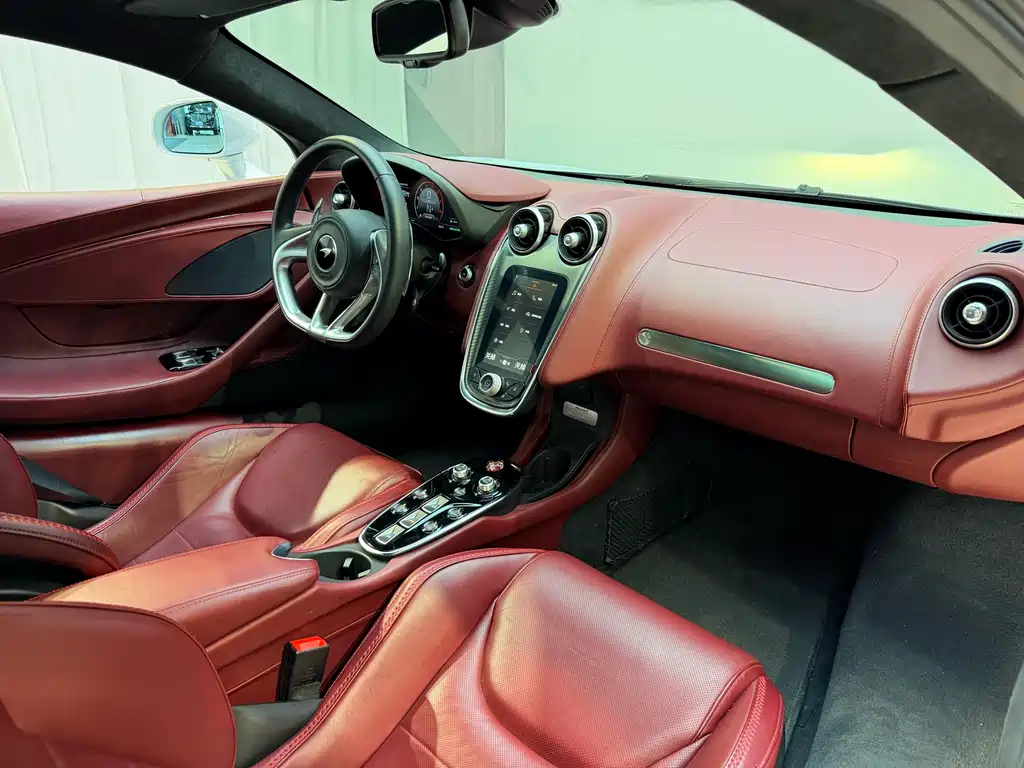 McLaren GT 2022 4.0T