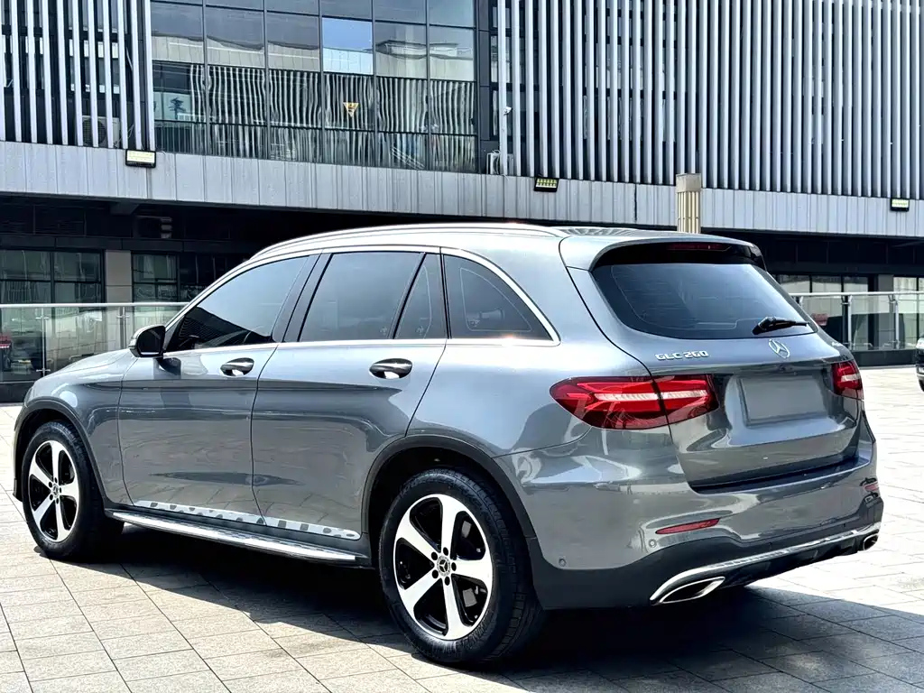 Mercedes-Benz GLC 2018 GLC 260 4MATIC Luxury