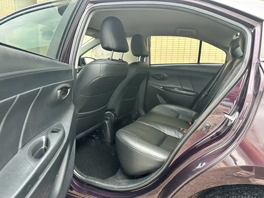 Toyota Vios — миниатюра 10