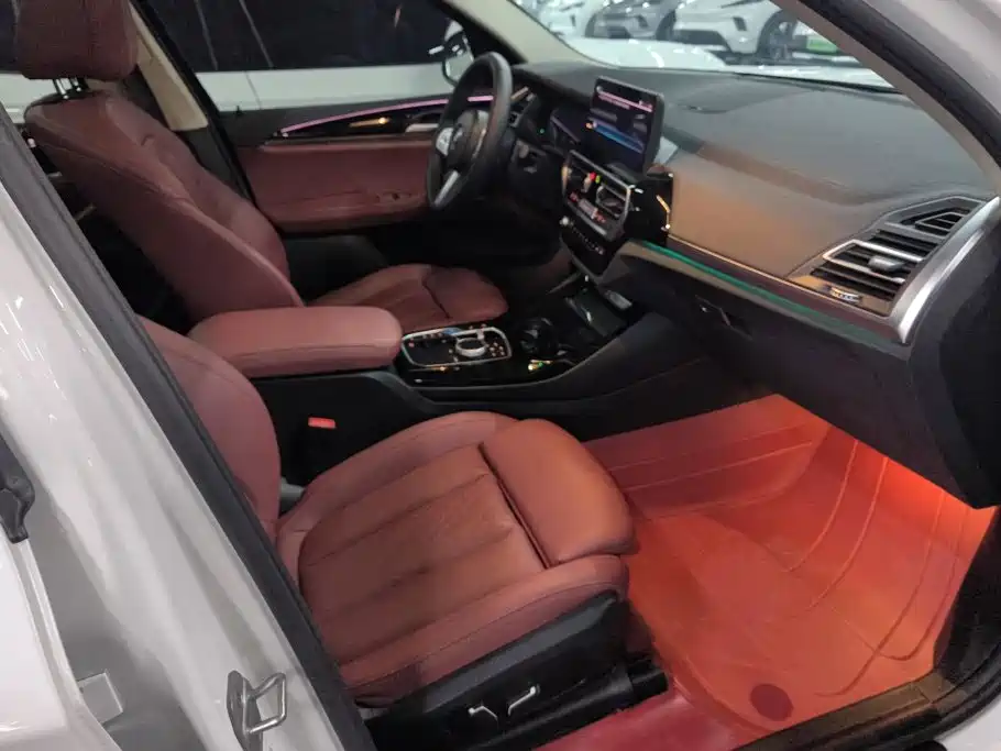 BMW iX3 — миниатюра 8