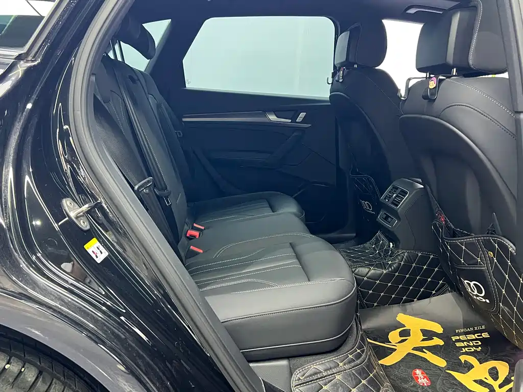 Audi Q5L — миниатюра 15