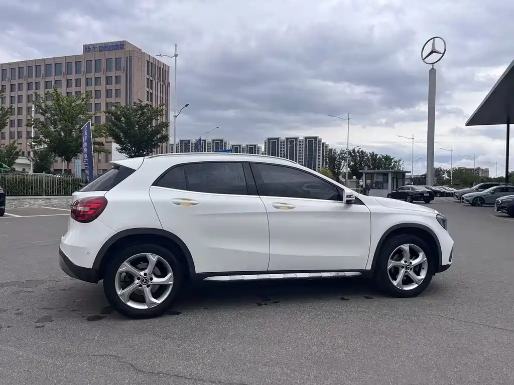Mercedes-Benz GLA 2018 GLA 200