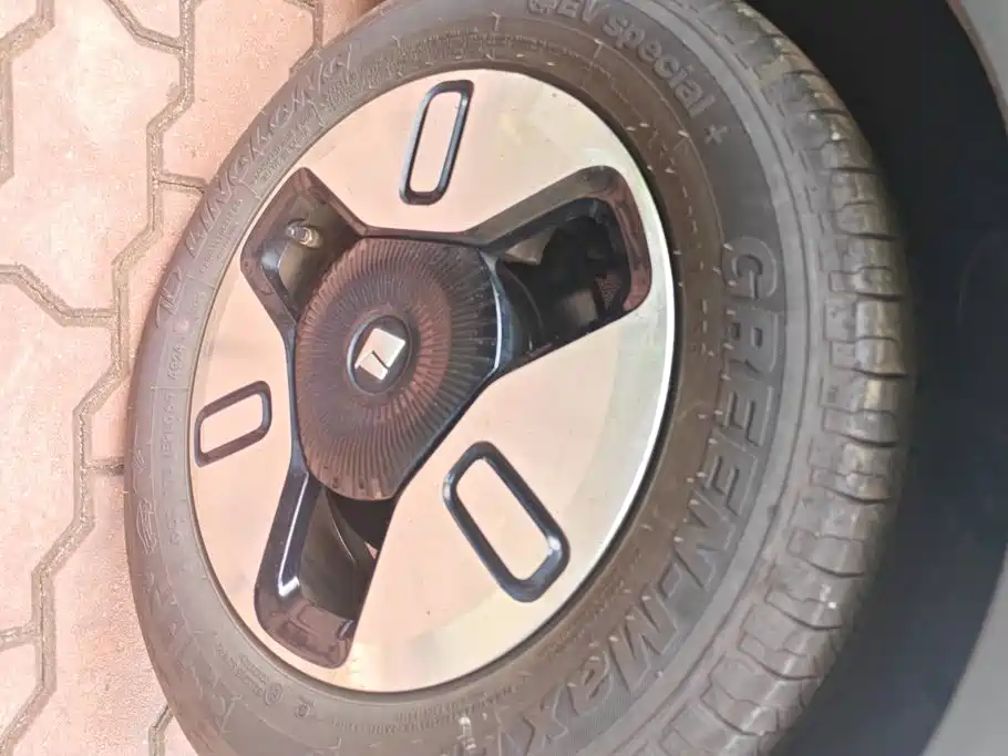 Baojun KiWi EV — миниатюра 6