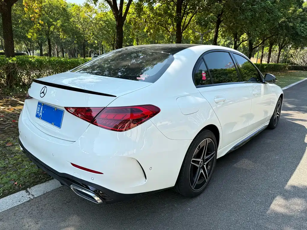 Mercedes-Benz C-Class — миниатюра 5