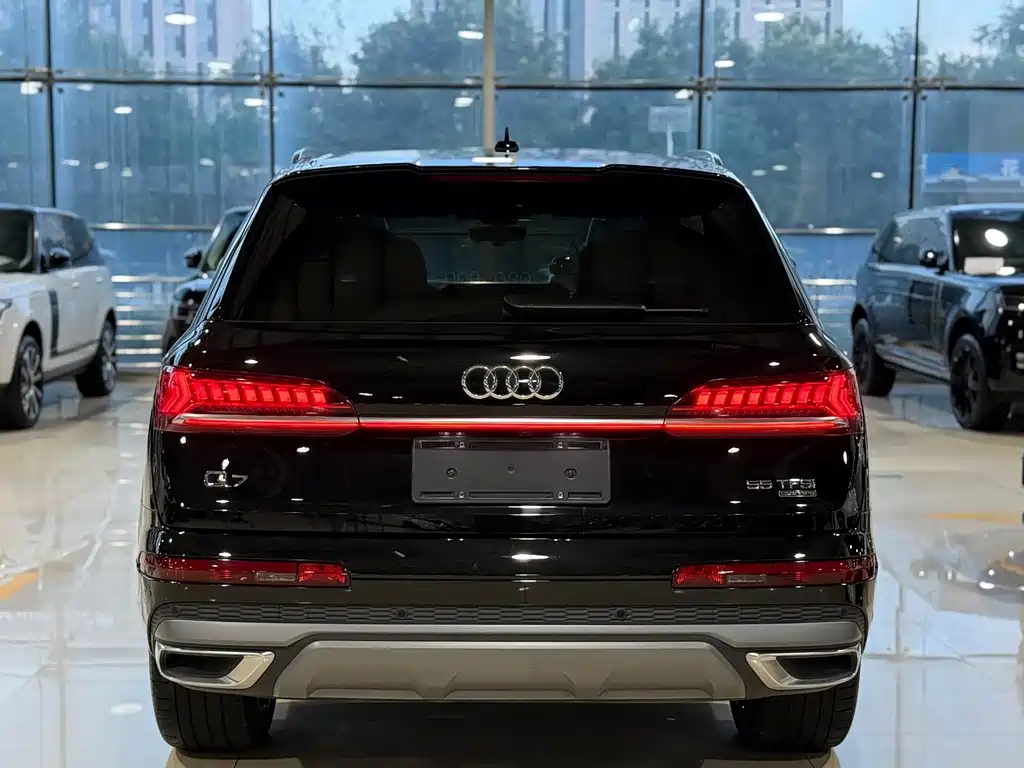 Audi Q7 — миниатюра 25