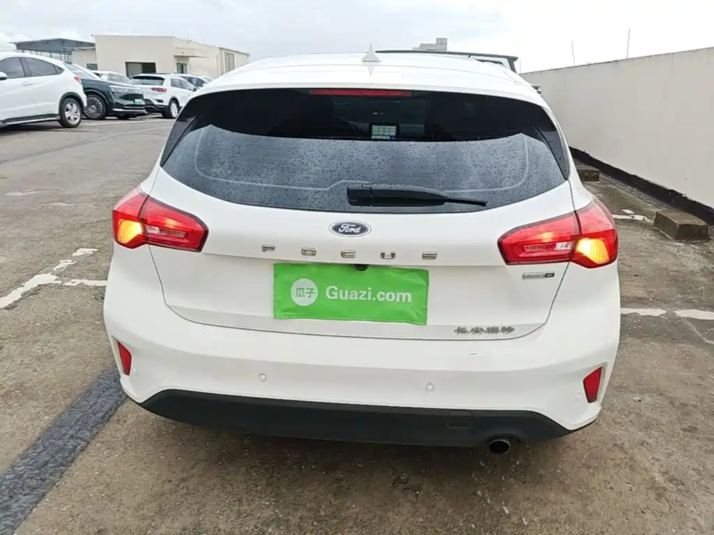 Ford Focus — миниатюра 6