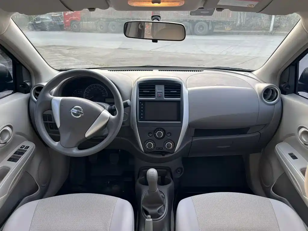 Nissan Sunny — миниатюра 15