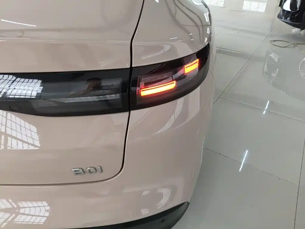 Leapmotor B01 2025 550