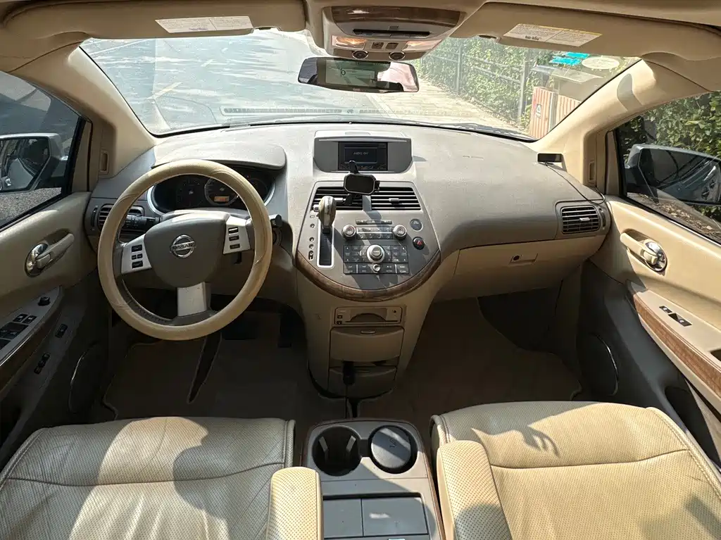 Nissan Quest — миниатюра 8