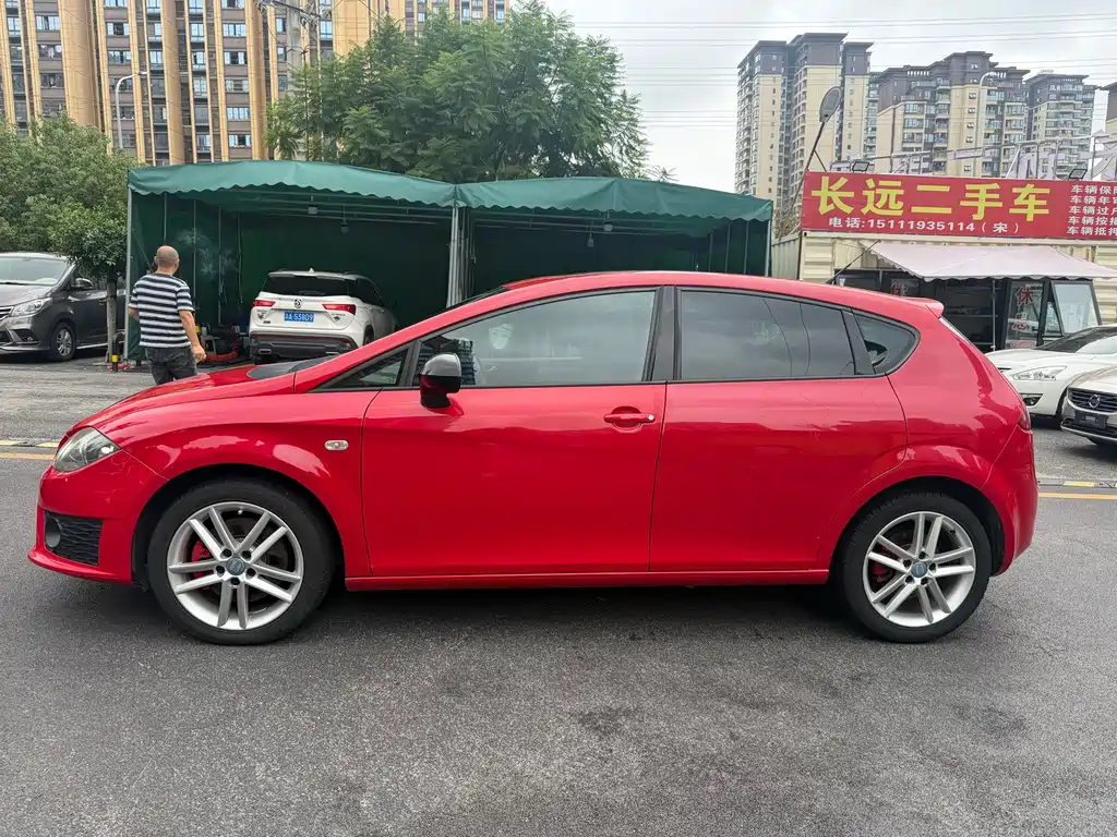 SEAT Leon — миниатюра 4
