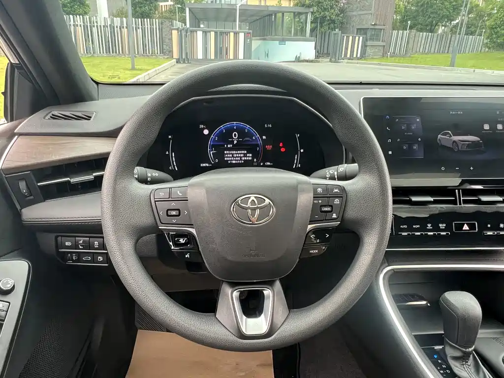 Toyota Avalon — миниатюра 12
