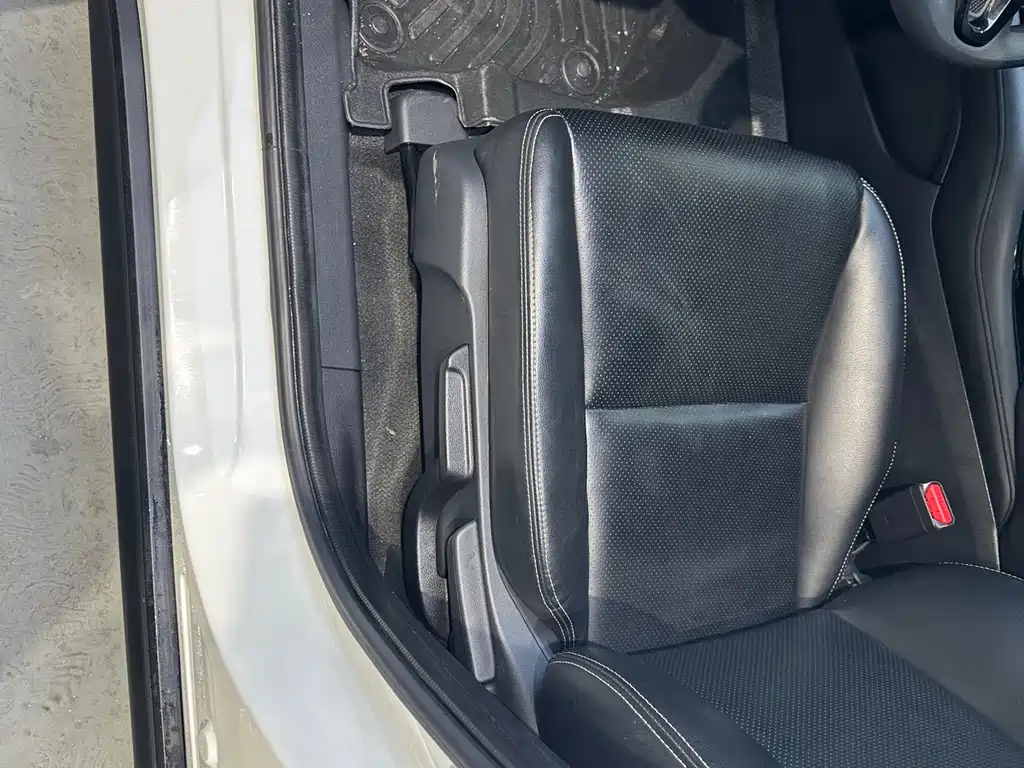 Honda Vezel — миниатюра 15