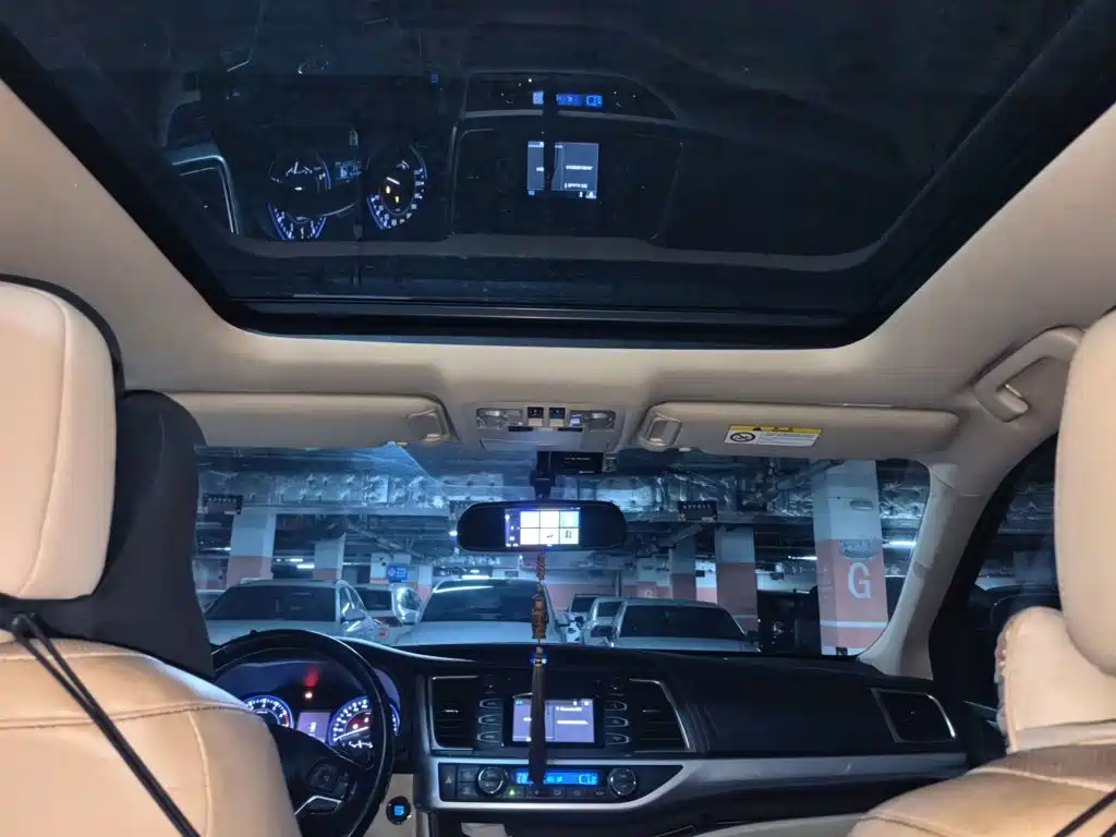 Toyota Highlander — миниатюра 9