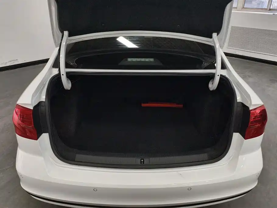 Volkswagen Bora 2019 1.5L MT Fashion VI