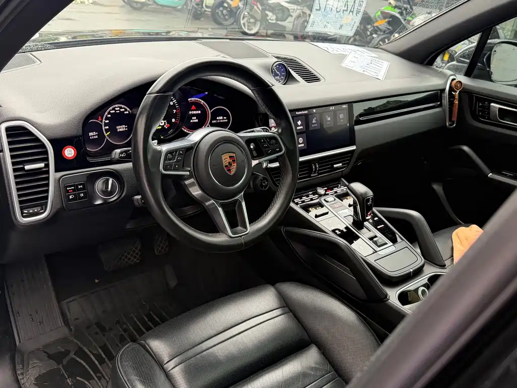 Porsche Cayenne Hybrid — миниатюра 6