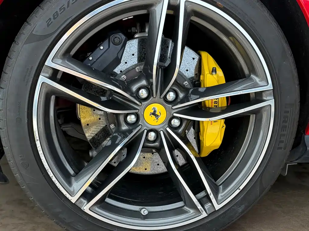 Ferrari Roma — миниатюра 7