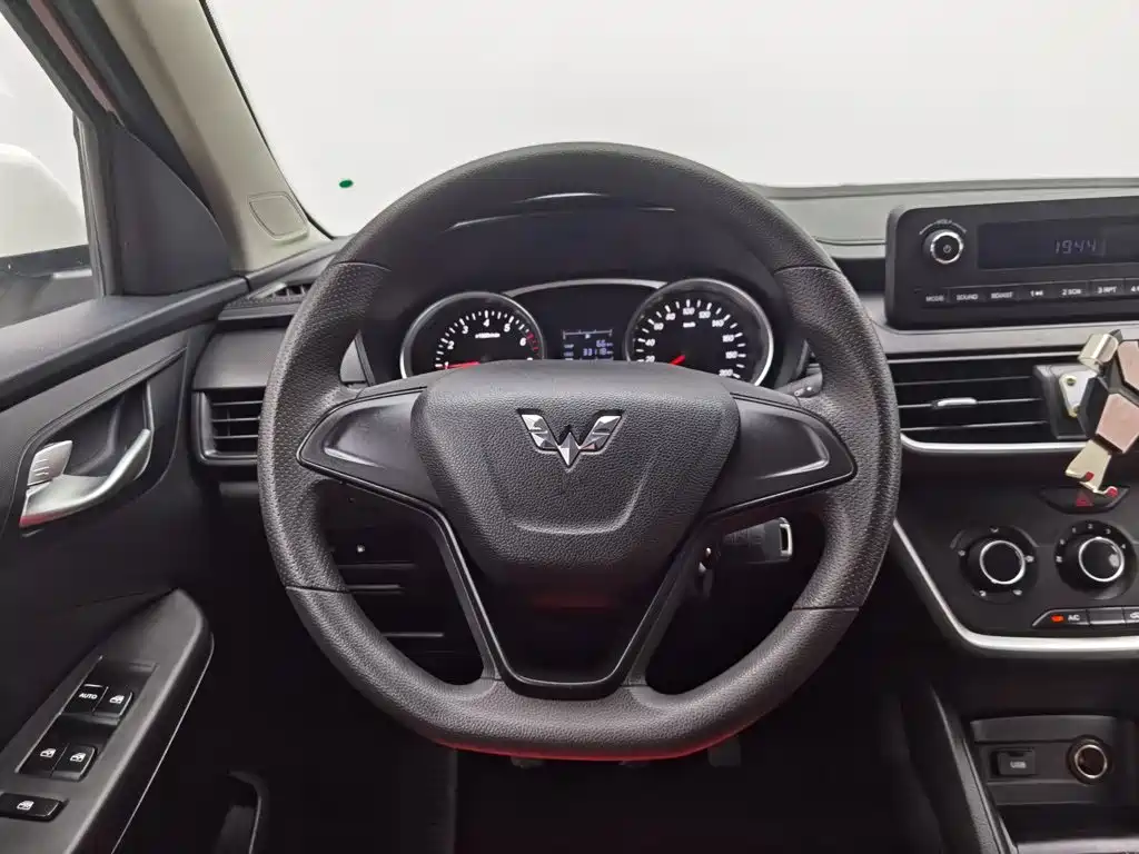 Wuling Hongguang S3 — миниатюра 11