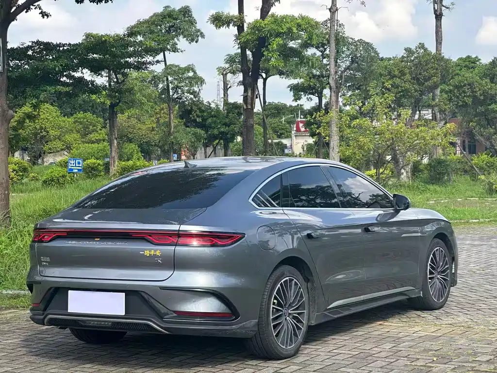 BYD Han 2022 DM-i 121KM Luxury