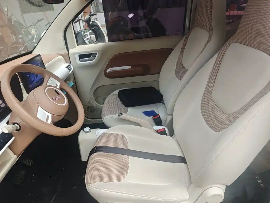 Wuling MINIEV — миниатюра 11