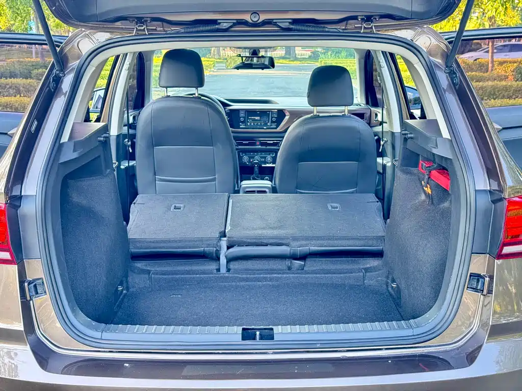Volkswagen Tharu — миниатюра 17