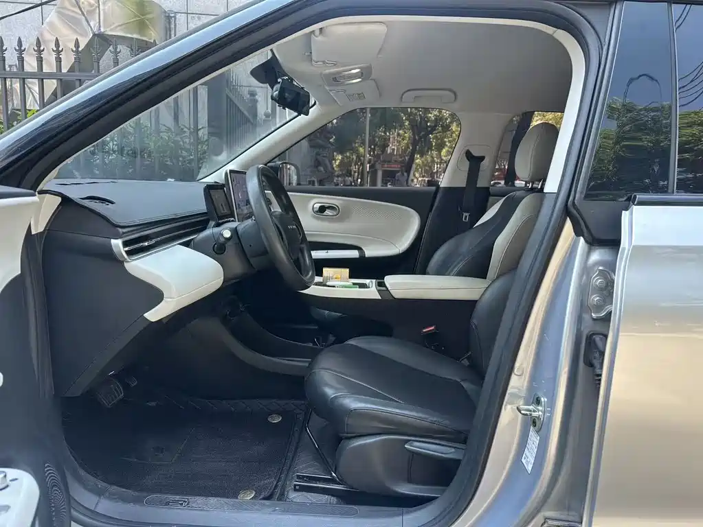 Dongfeng 01 2024 330 Air