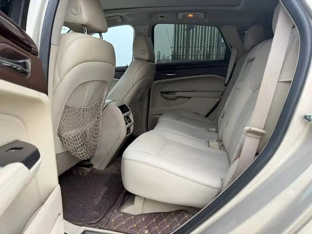 Cadillac SRX — миниатюра 5