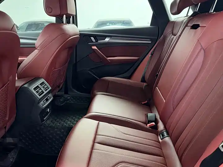 Audi Q5L 2024 40 TFSI Luxury