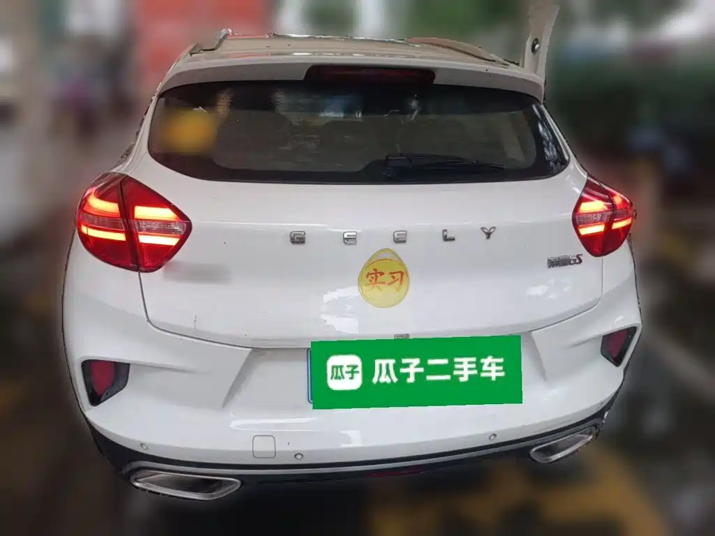 Geely Emgrand GS — миниатюра 3