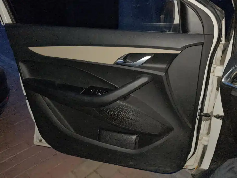 Baojun 360 — миниатюра 7