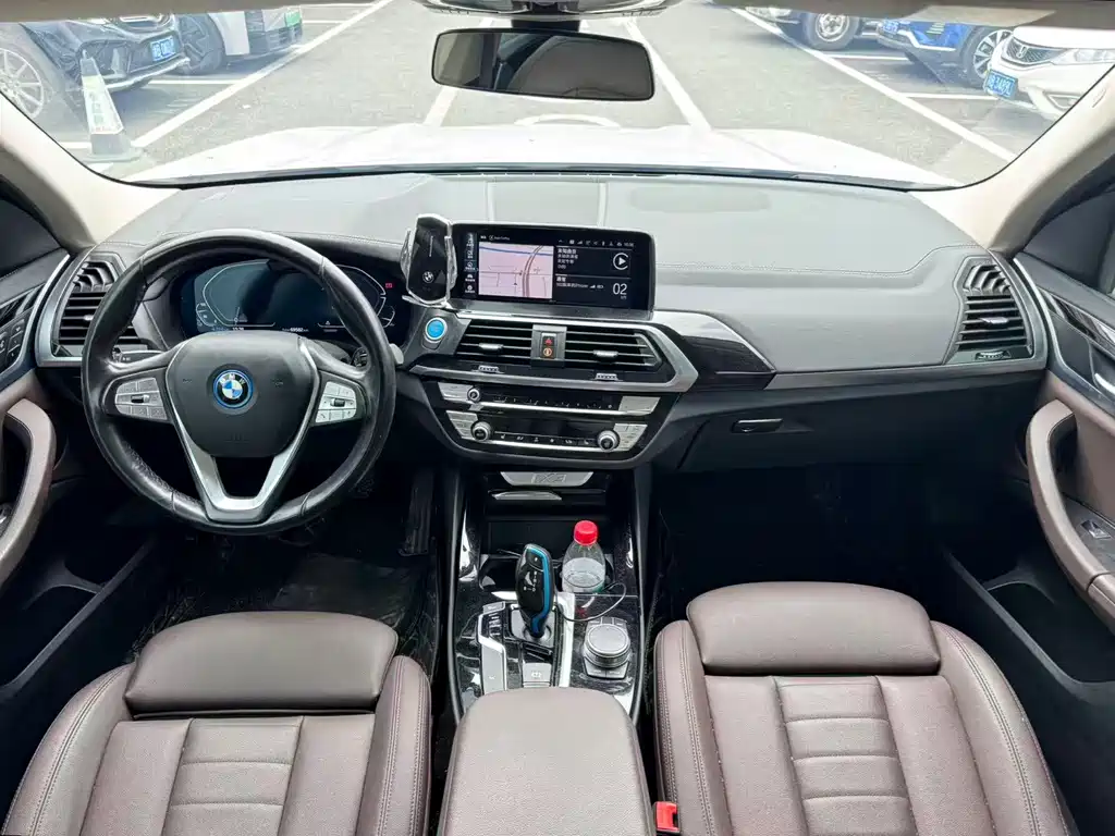 BMW iX3 — миниатюра 6