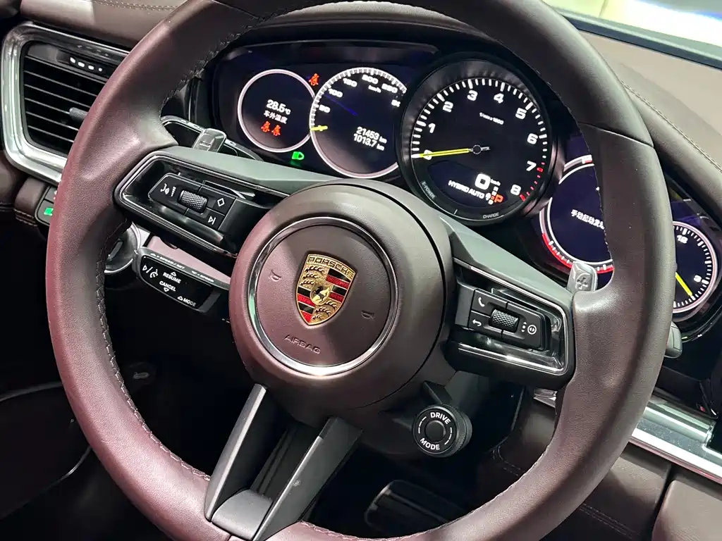 Porsche Panamera Hybrid — миниатюра 19