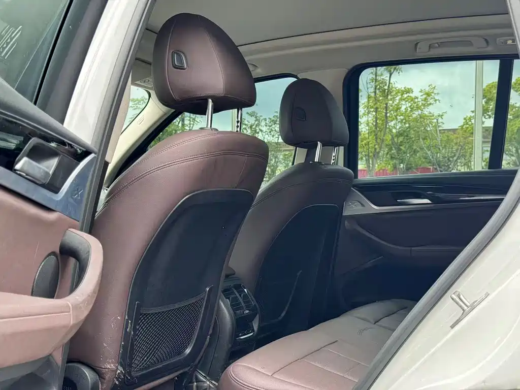 BMW iX3 — миниатюра 5