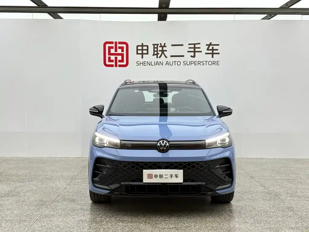 Volkswagen Tiguan L — миниатюра 2