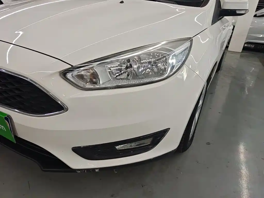Ford Focus — миниатюра 24
