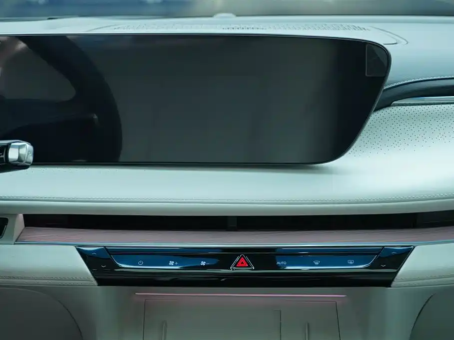 BUICK GL8 NEW ENERGY