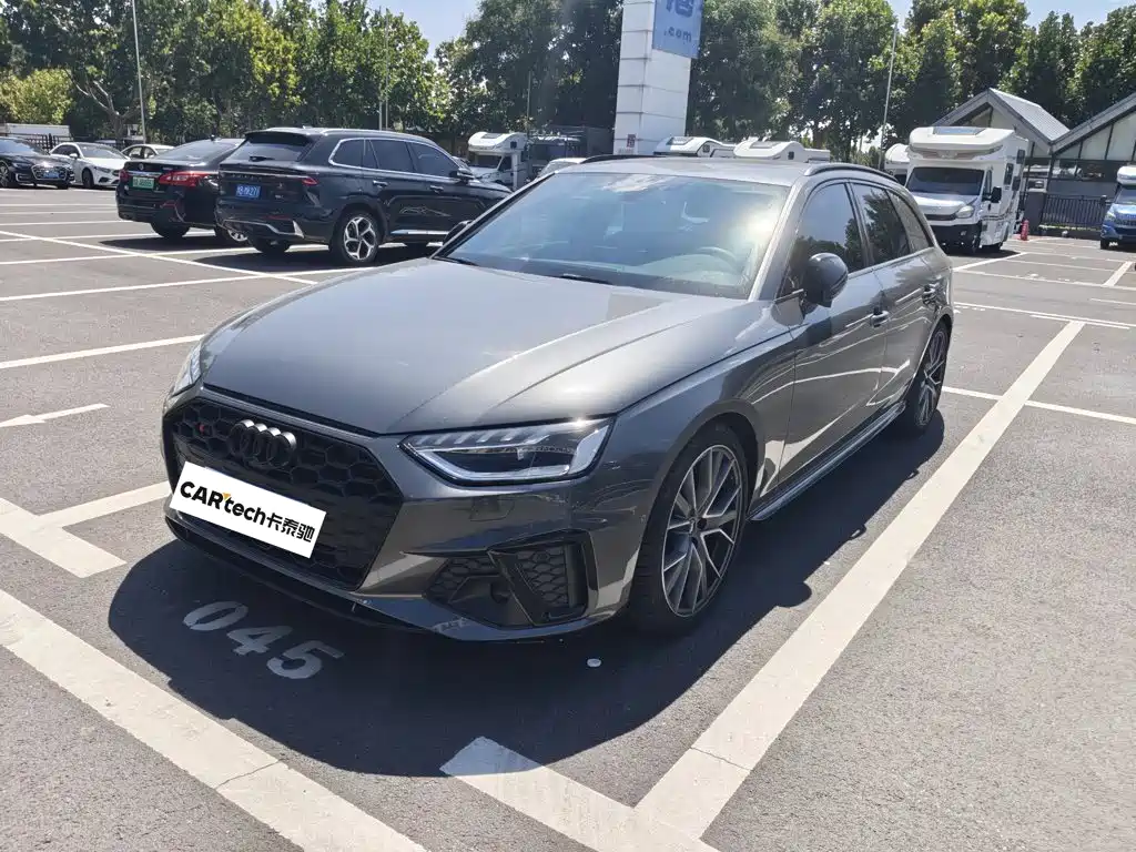 Audi S4