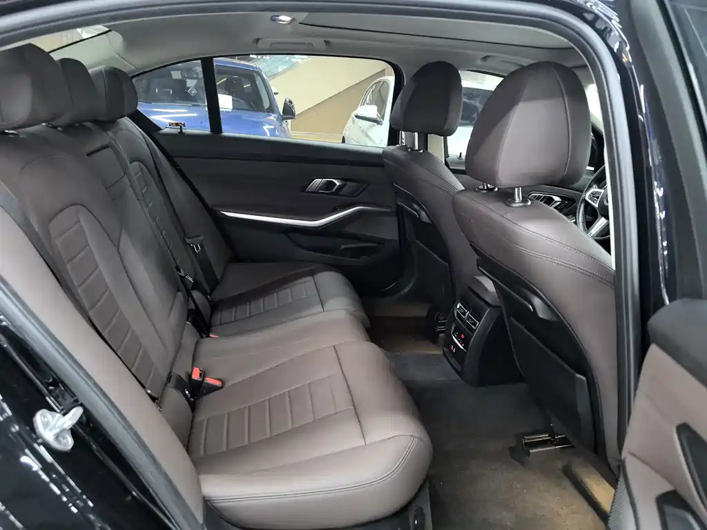 BMW 3 Series — миниатюра 11