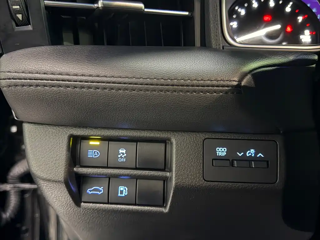 Toyota Avalon — миниатюра 28