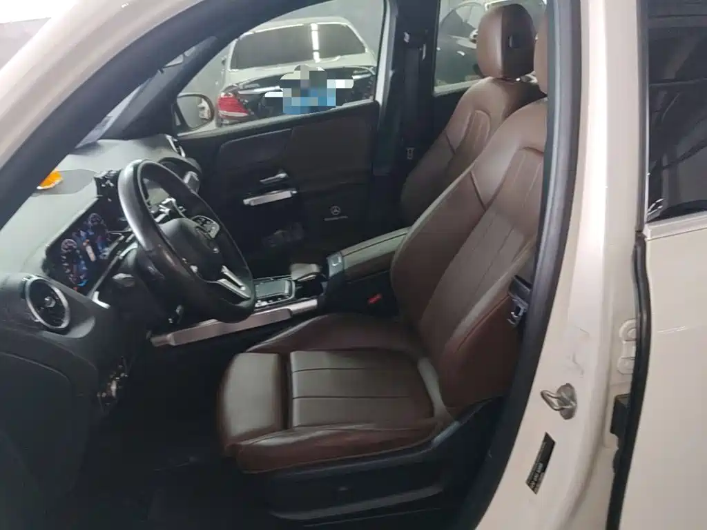 Mercedes-Benz GLB — миниатюра 15