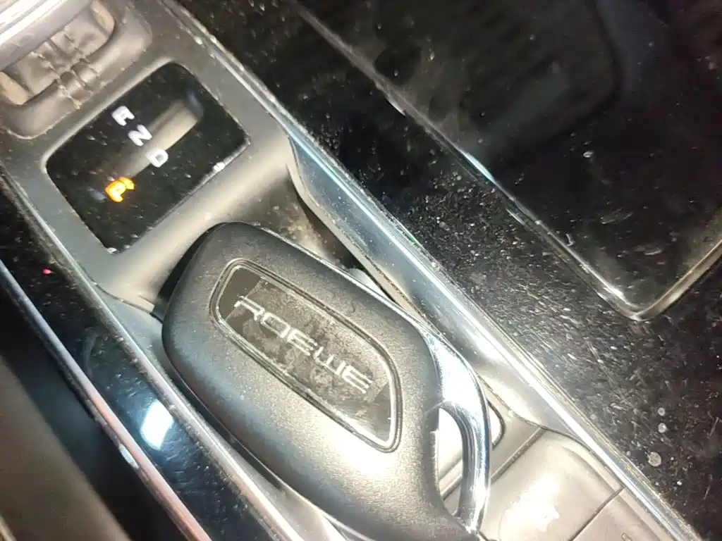 Roewe RX5 eMAX — миниатюра 9